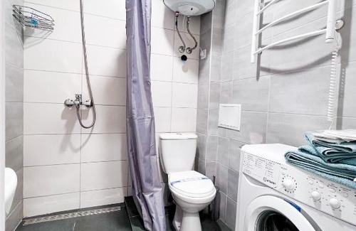 Petrovskoye Apartment | Eco Studio near Kharkiv Passenger Station - Guest Rated 9.6
