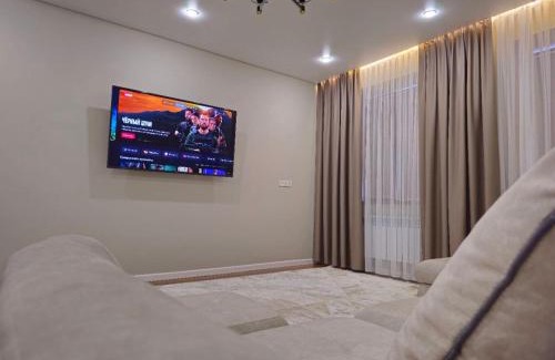 Kyzylorda Apartment | Highly Rated 2-Room Apartment with Hot Tub & Family-Friendly