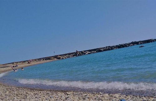 Bzhid Hotel | Oceanfront Retreat at Якорь with Breakfast & Pet-Friendly