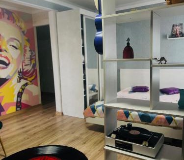 Karagandy Apartment | Vibrant Pop Art Apartment in Central Karaganda – 9.4/10