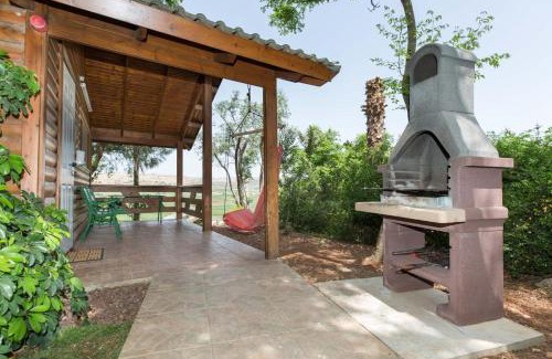 Ramot Naftali Bed & Breakfast | Discover אביב בכרם - Cozy Cabins with Jacuzzi & Scenic Views