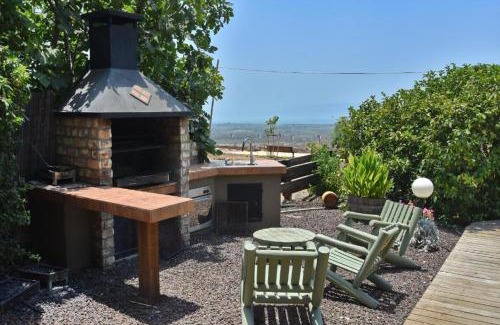 Had Nes Bed & Breakfast | Serene Retreat - Cozy Cabins with Private Hot Tubs & Views