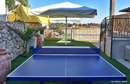 Safsufa Villa | Discover אחוזת רחלה: Guest Rated 10/10 with Pool & Hot Tub