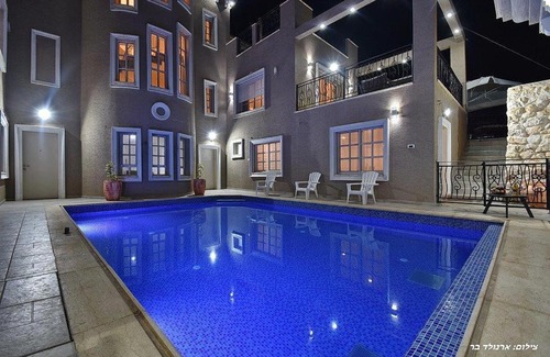 Safsufa Villa | Discover אחוזת רחלה: Guest Rated 10/10 with Pool & Hot Tub