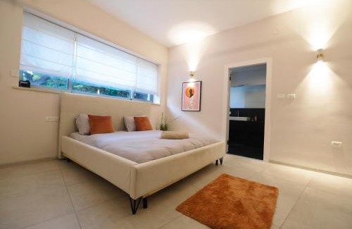 Hanita Villa | Alon HaGalil Villa: Private Pool and Breathtaking Views