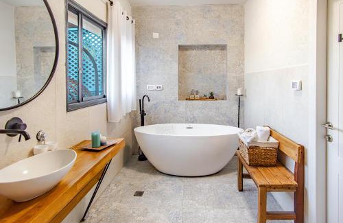 Gilboa Apartment | Nature-Inspired Escape at Mother Nature - Gilboa Hotel