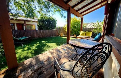 Mishmar HaYarden Cabin | Relax at אתנחתא בירדן: Pet-Friendly with Ocean Views