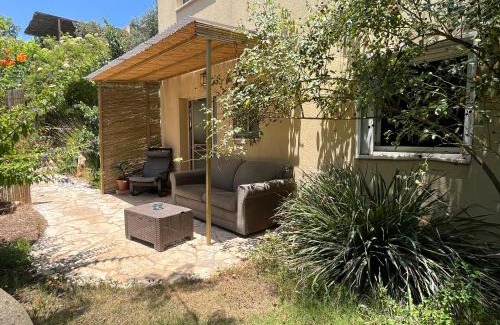 Yodfat Apartment | Discover Home at בית המרפא שלי - Family-Friendly Retreat