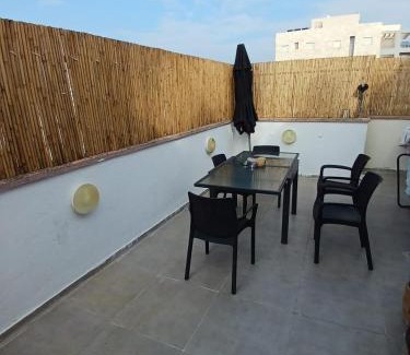 Netanya Apartment | Explore בלב העיר: Family & Pet-Friendly Escape