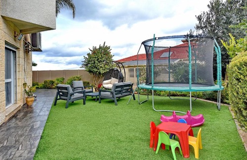 Safed House | Enchanting Escape at בקצה היער: Pool & Family Fun Awaits