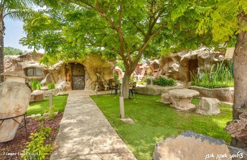 Hosen Cabin | Experience Unique Cave Retreats at Hosen Moshav