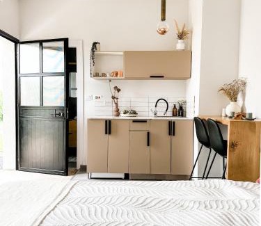 Qatsrin Apartment | Child-Friendly Stay at בקתות שחר - Rated 9/10 by Guests