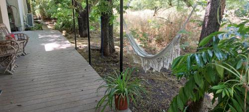 Yokneam House | Paradise in Yoqne'am: Oceanfront Stay with Breakfast