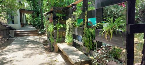 Yokneam House | Paradise in Yoqne'am: Oceanfront Stay with Breakfast