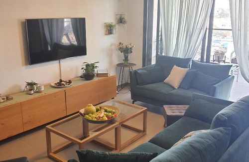 Petah Tikva Apartment | Family-Friendly Apartment: Perfect for Your Next Getaway