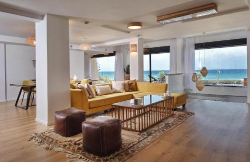 Nahariya Apartment | Oceanfront Escape at LENNY TZIPORA in Nahariya, Rated 10/10