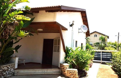 Qiryat Shemona Apartment | Charming Country Retreat in the Heart of Kiryat Shmona