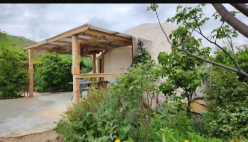 Yavne'el House | Experience Eco-Friendly Hospitality at החווה של הדס