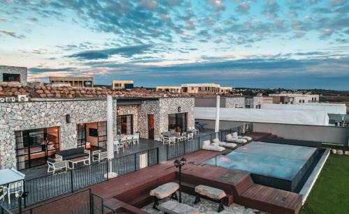 Giv'at Yo'av Villa | Idyllic Villas in Givat Yoav with Private Pools & Lake Views