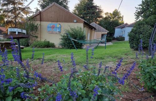 Odem Apartment | Orna's Suite: Family-Friendly Getaway with High Ratings
