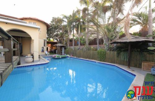 Eilat Villa | וילה באילת עם בריכה