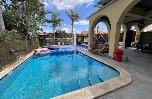 Eilat Villa | וילה באילת עם בריכה