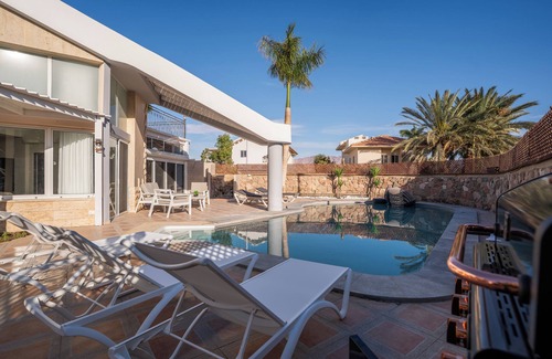 Eilat Villa | וילה מדהימה באילת – 5 דקות הליכה מהחוף!n Villa in Eilat – 5 min to the beach! 🏖