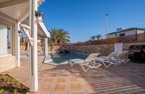 Eilat Villa | וילה מדהימה באילת – 5 דקות הליכה מהחוף!n Villa in Eilat – 5 min to the beach! 🏖