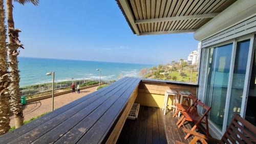 Netanya Apartment | Relaxing Retreat at Royal Wooden Terrace with Private Pool