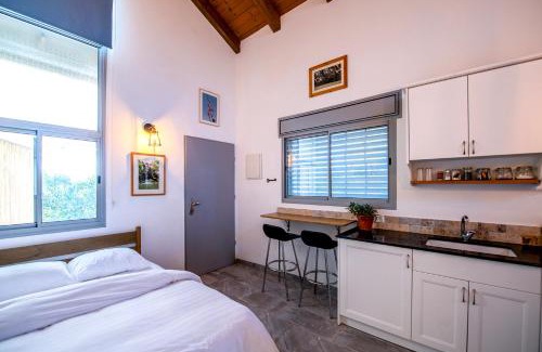 Ein Zivan Apartment | Explore the Beauty of יער האלונים - Rated 9.6 by Guests