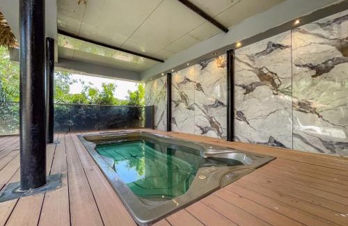 Vered Hagalil Bed & Breakfast | Relaxing Getaway at כלניות בגליל with Jacuzzi & Pool