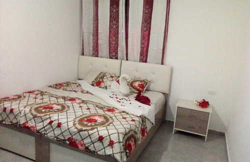 Yavne'el Apartment | Discover Family-Friendly Retreat with Pool Access
