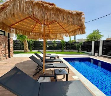 Eilat Villa | Experience LUIS Boutique: Oceanfront Bliss with 9/10 Rating