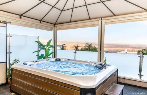 Mishmar HaYarden Villa | Maiori Boutique Villa: Private Pool & Scenic Views for Families