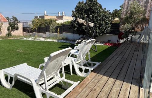 Tiberias Cabin | Relaxing Getaway at מבית תכלת: Pet-Friendly Retreat