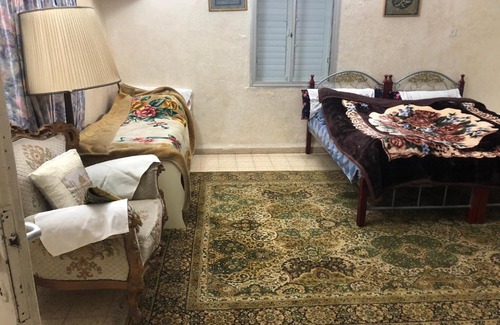 Deir Hanna Apartment | Discover Comfortable Accommodations in דיר חנא