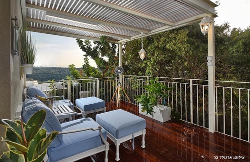 Manot Bed & Breakfast | Discover Moria Gold: Guest Rated 9.5 with Hot Tub & Dining
