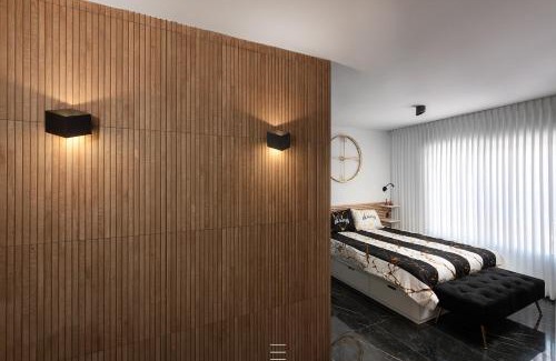 Kiryat Motzkin Apartment | Delightful Motzkin Sweet: Child-Friendly with Hot Tub