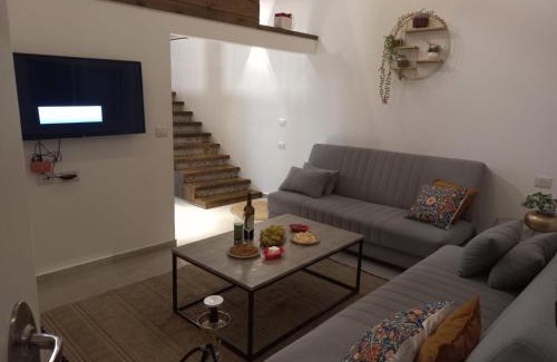 Majdal al-Shams Bed & Breakfast | Discover מפגש החרמון: Family-Friendly Retreat Awaits