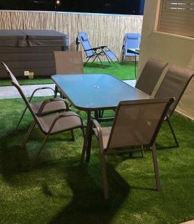 Tiberias Apartment | Unforgettable Stay at מצפור הכנרת - Garden Apartment