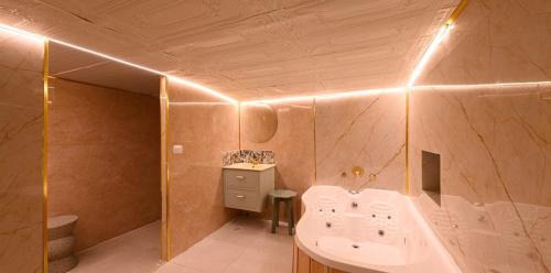 Jerusalem Apartment | Explore the Jerusalem Forest Studio for Unforgettable Stays
