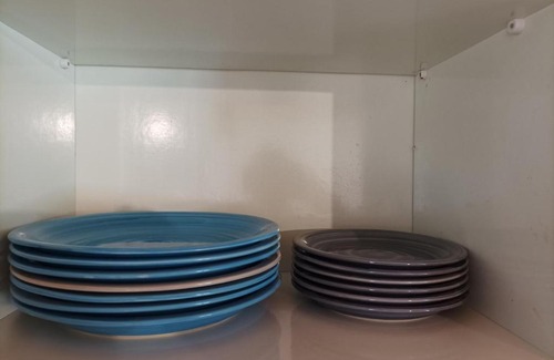 Emek HaMaayanot Apartment | Discover משק 38 תל תאומים: Pet-Friendly Retreat with Hot Tub