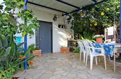 Migdal Cabin | Explore Nofesh Dvir: Cozy Suites & Cabin with Jacuzzi