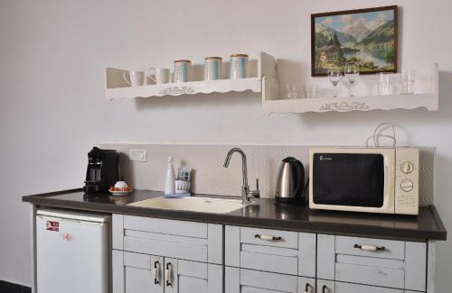 Had Nes House | Inviting Niflaot Hagolan: Pet-Friendly Haven with Pools