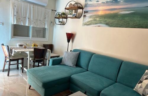 Arad Cabin | Eye Sun Suites: Family-Friendly Escape with Pool Access