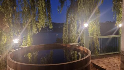 Masade Apartment | Tranquil Lake View Retreat with Pool & Family Amenities
