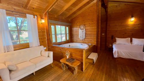 Mattat Cabin | Discover Pisgat Mattat: Oceanfront Retreat with Hot Tub