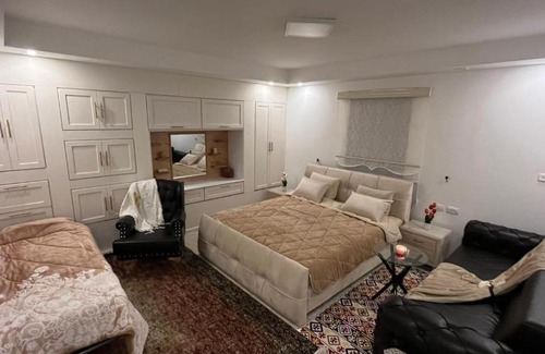 Majdal al-Shams Bed & Breakfast | Exceptional Stay at צימר במג'דל בית אלעז - Rated 10/10!