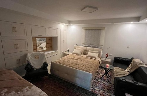 Majdal al-Shams Bed & Breakfast | Exceptional Stay at צימר במג'דל בית אלעז - Rated 10/10!