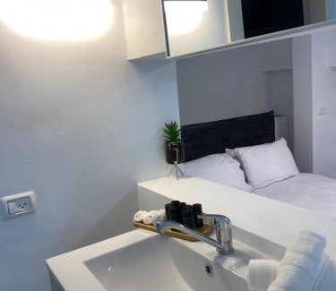 Ein Qiniyye Apartment | Family-Friendly Apartments in Israel with High Guest Ratings